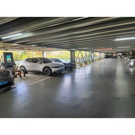 Trạm sạc EV365 cho Bãi đậu xe Công cộng & Tư nhân